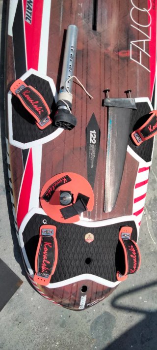 Equipo Windsurf Fanatic Falcon 122 Slalom + vela
