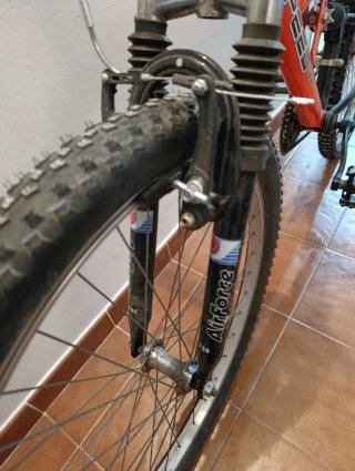 Bicicleta de Montaña Naranja 26"