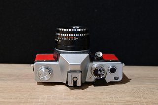 Consegna di fotocamere Praktica