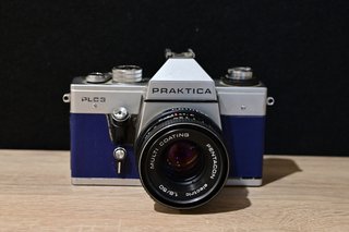 Consegna di fotocamere Praktica