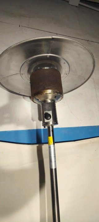 2 Estufas seta exterior gas metal plateada