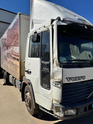 Camión Volvo FL6