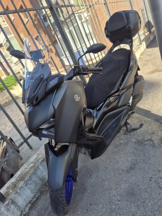 Yamaha XMAX 300  Negra Automática