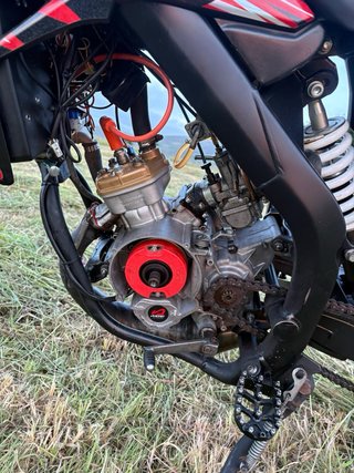 Rieju MRT Supermotard Negra y Roja