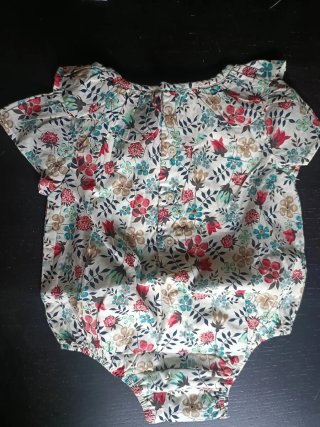 Pelele Gocco Flores 6/9 meses