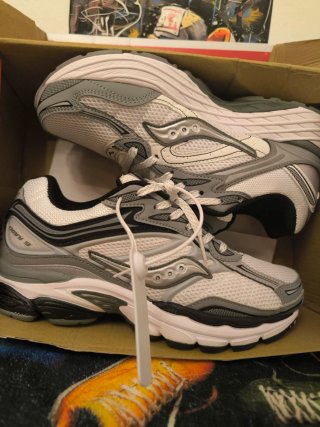 Zapatillas Saucony Omni 9 Gris y Blanco