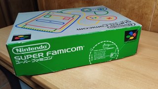 Nintendo Super Famicom con Caja