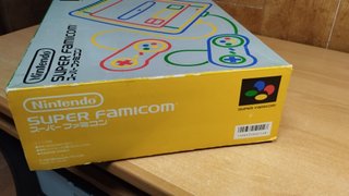 Nintendo Super Famicom con Caja