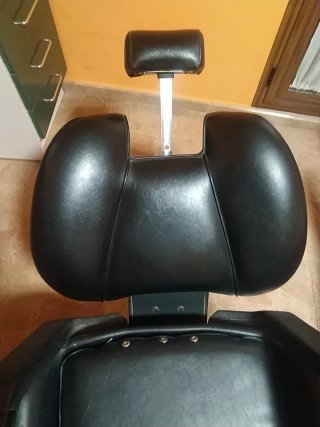 Sillón de peluquería negro