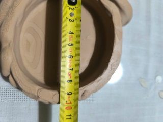 Cueva con comedero para terrario en 3d