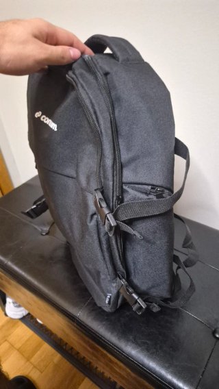 Mochila muy reforzada con cargador y térmica