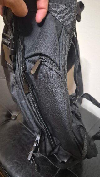 Mochila muy reforzada con cargador y térmica