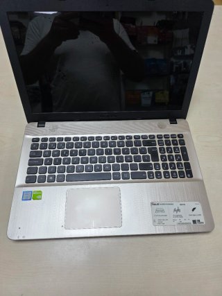 Portátil ASUS i3 Negro/Plateado