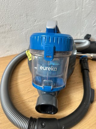 Aspiradora Eureka Whirlwind Azul