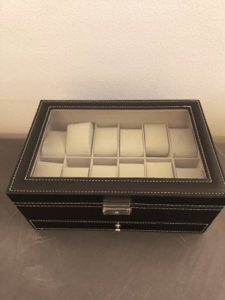 Custodia porta orologi con cassetto
