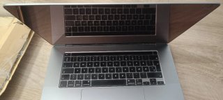 Lote MacBook A1990 e A2141 per parti - LEGGERE