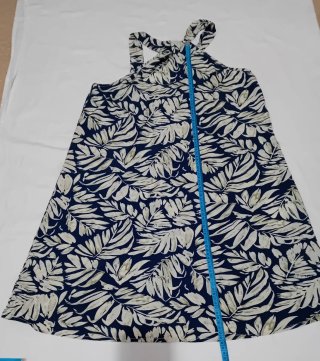 Vestido de verano estampado hojas