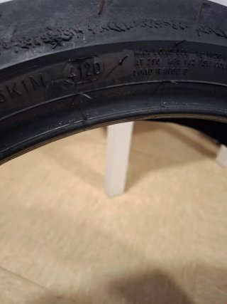 Neumático Dunlop GP Racer D212