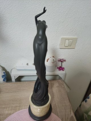 Figura decorativa abstracta