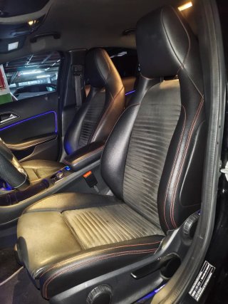 Mercedes-Benz a200d AMG Automatico + iluminación