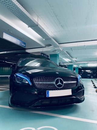 Mercedes-Benz a200d AMG Automatico + iluminación
