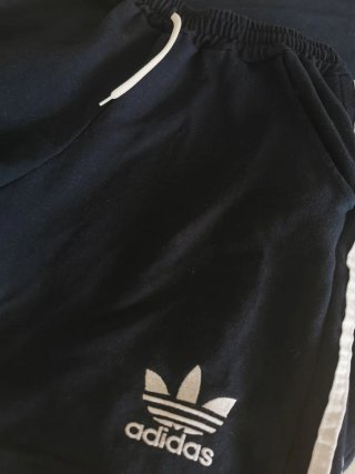 Conjunto Adidas Original azul marino y Blanco
