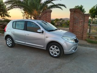 Dacia Sandero 2009
