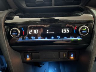 TOYOTA YARIS CROSS STYLE PLUS HYBRID