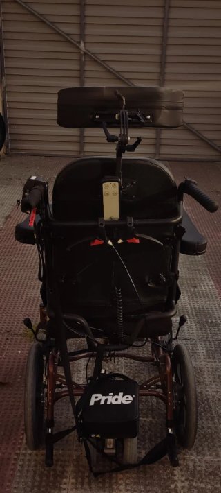 Silla de ruedas con motor