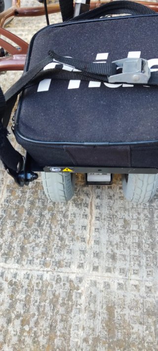 Silla de ruedas con motor