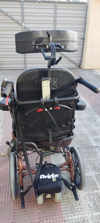 Silla de ruedas con motor