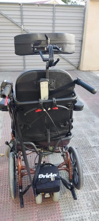 Silla de ruedas con motor