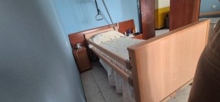 Cama articulada de madera
