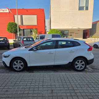 Volvo V40 2016