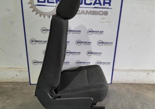 Toyota 710780f030b0 asiento trasero corolla 103323
