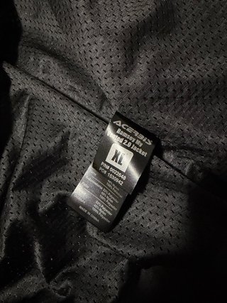 Chaqueta de moto de verano con protecciones