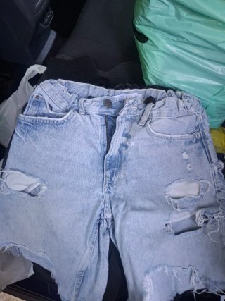 Lote pantalones hombre Bershka T.XS y 2 bambas