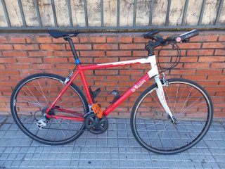 Bicicleta de carretera Btwin Roja