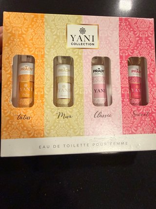 Conjunto de 4 mini perfumes YANI COLLECTION