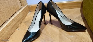 Zapatos de tacón Next negros.
