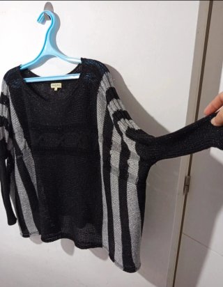 Jersey oversize Charbell negro y gris Talla L