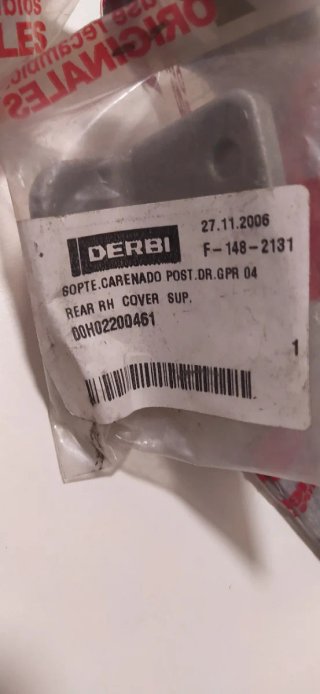 Soportes Carenado Derbi GPR (3 uds)