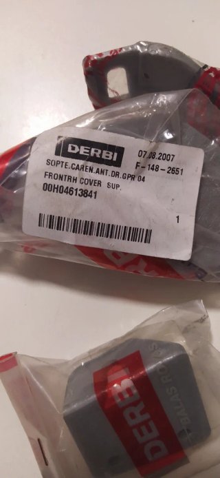 Soportes Carenado Derbi GPR (3 uds)
