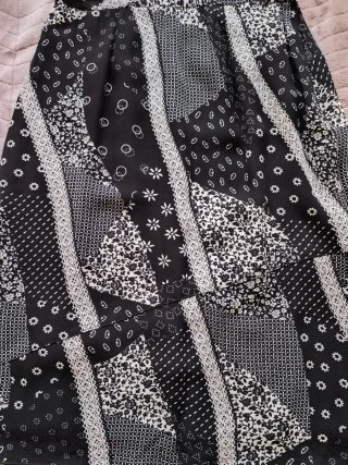 Falda midi estampada patchwork