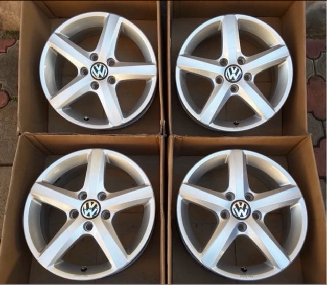 Llantas Originales Vw Golf Caddy Touran en 16”