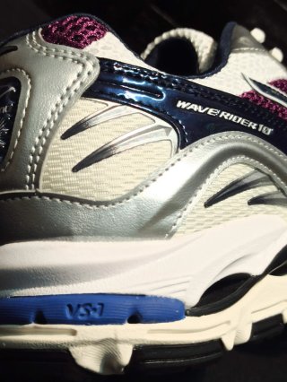 Mizuno Wave Rider 10