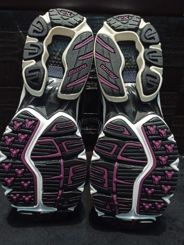 Mizuno Wave Rider 10