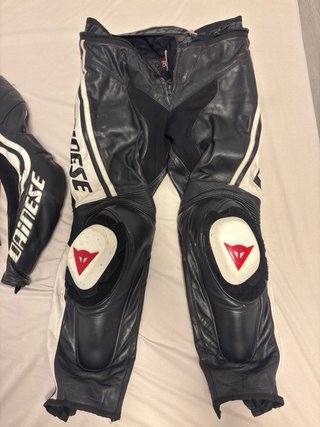 Chaqueta Dainese Moto Deportiva Negra/Blanca
