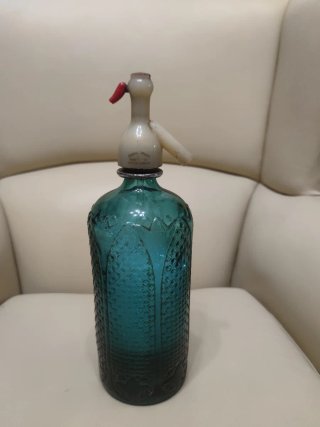 Sifón antiguo de vidrio azul