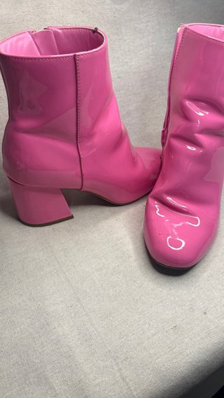 Botines charol rosa tacón cuadrado